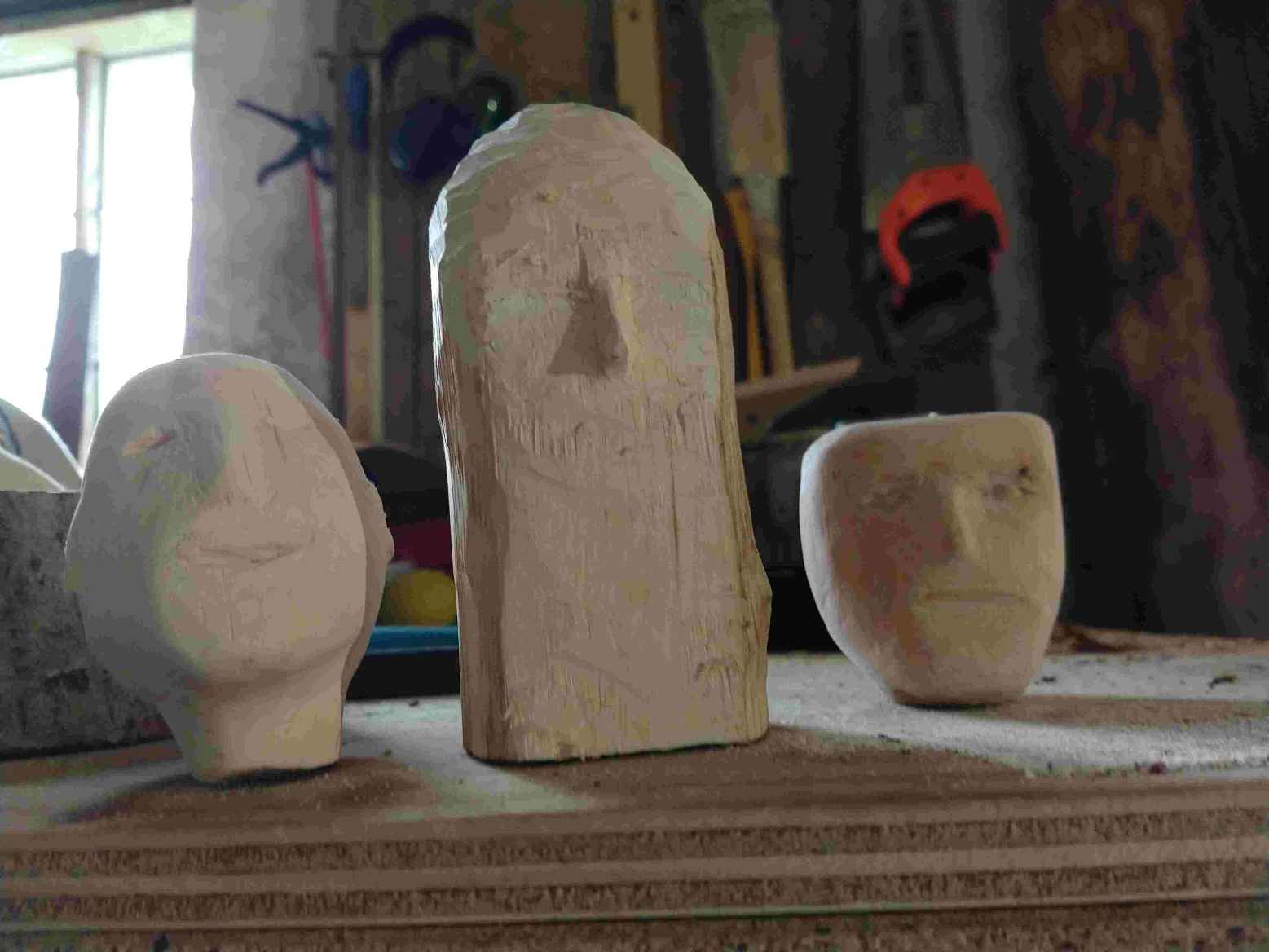 moai_wood_03.jpg